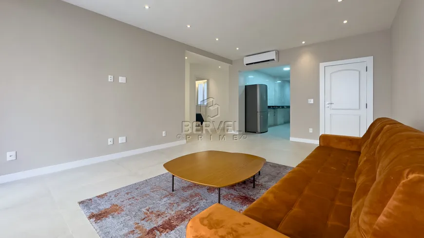 Foto 1 de Apartamento com 4 Quartos à venda, 152m² em Copacabana, Rio de Janeiro