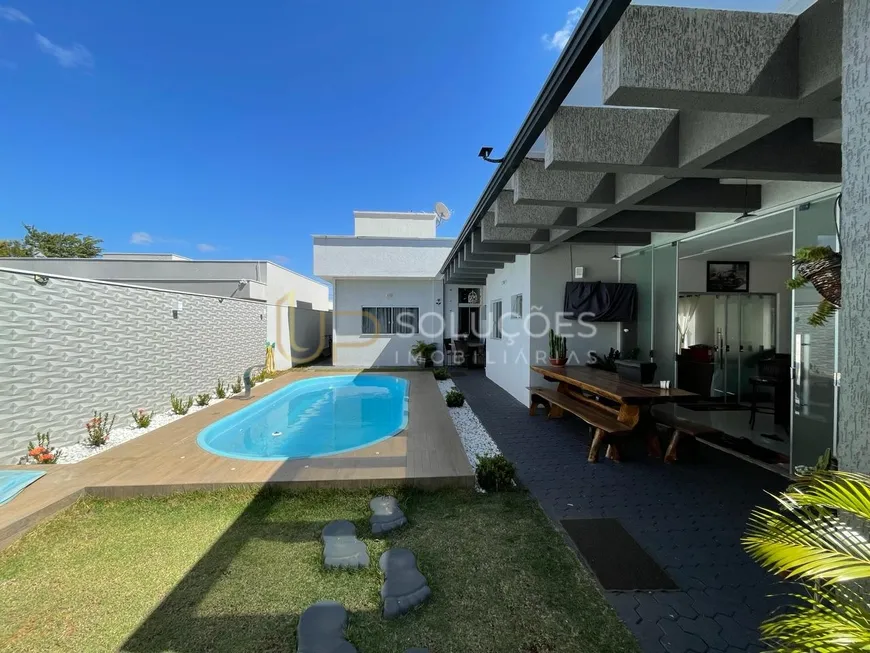 Foto 1 de Casa de Condomínio com 3 Quartos à venda, 240m² em Alto da Boa Vista, Sobradinho