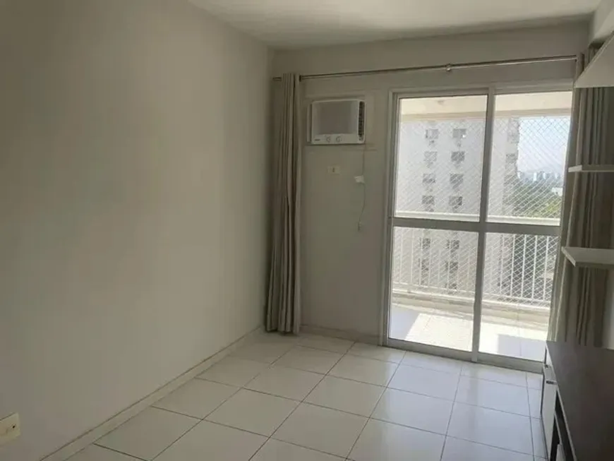 Foto 1 de Apartamento com 2 Quartos à venda, 67m² em Camorim, Rio de Janeiro