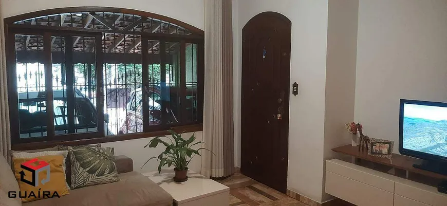 Foto 1 de Casa com 2 Quartos à venda, 111m² em Parque das Nações, Santo André