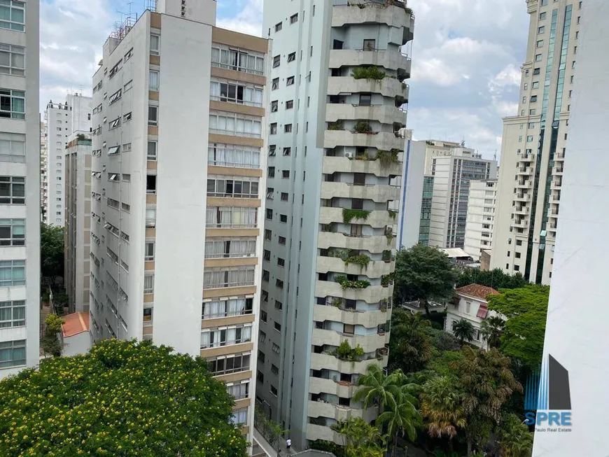 Foto 1 de Apartamento com 3 Quartos à venda, 254m² em Higienópolis, São Paulo