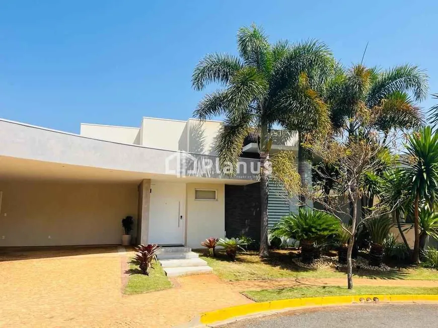 Foto 1 de Casa com 3 Quartos para venda ou aluguel, 465m² em Residencial Lago Sul, Bauru