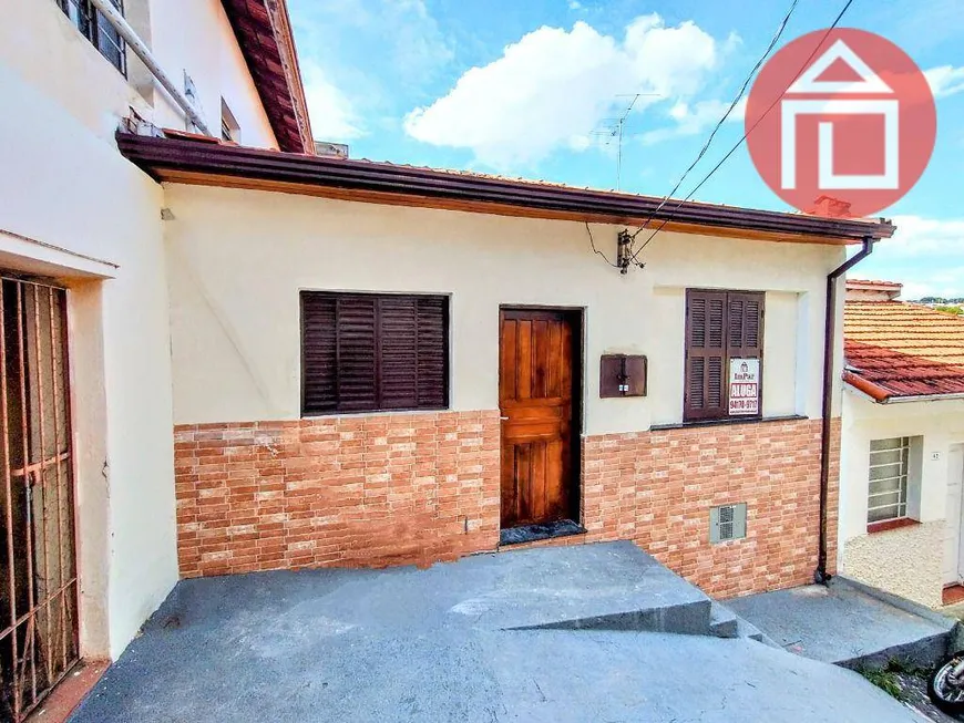 Foto 1 de Casa com 2 Quartos para alugar, 60m² em Jardim Santa Rita de Cassia, Bragança Paulista