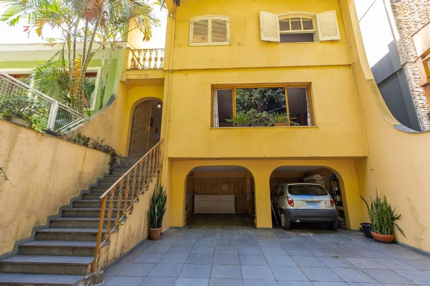 Foto 1 de Casa com 3 Quartos à venda, 275m² em Chácara Monte Alegre, São Paulo