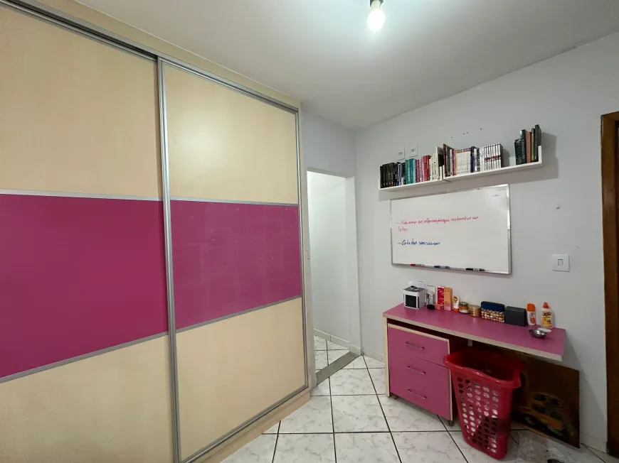 Foto 1 de Casa com 3 Quartos à venda, 180m² em Jardim Ana Lúcia, Goiânia