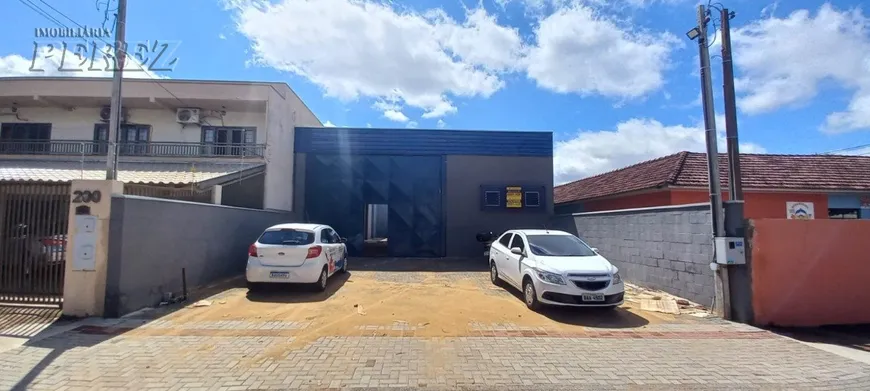 Foto 1 de Galpão/Depósito/Armazém para venda ou aluguel, 300m² em Aeroporto, Londrina