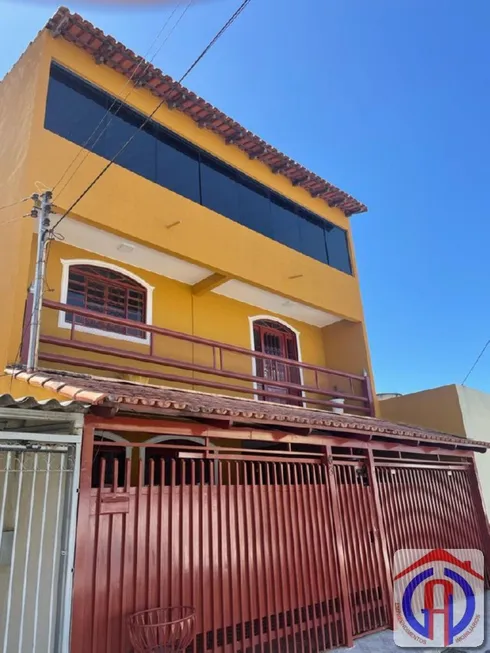 Foto 1 de Sobrado com 4 Quartos à venda, 300m² em Guara II, Brasília