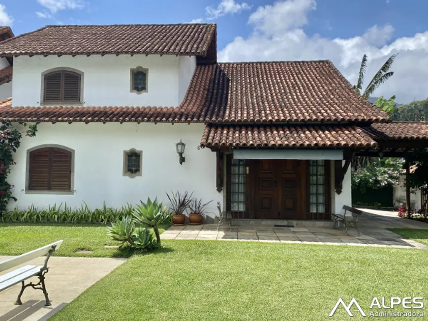 Foto 1 de Casa com 3 Quartos à venda, 148m² em Ermitage, Teresópolis