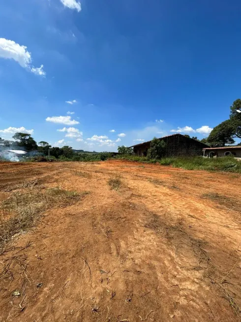 Foto 1 de Lote/Terreno à venda, 1000m² em Chácaras Três Lagoinhas, Mairinque