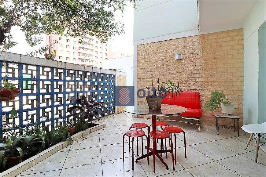 Foto 1 de Casa com 4 Quartos à venda, 250m² em Pinheiros, São Paulo
