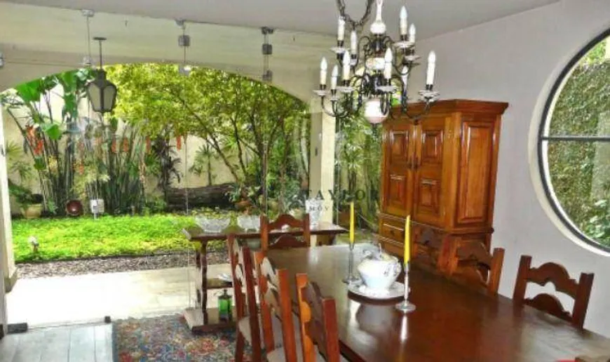 Foto 1 de Casa com 4 Quartos à venda, 341m² em Alto de Pinheiros, São Paulo