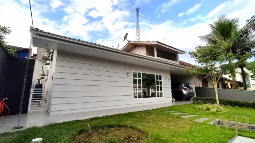 Foto 1 de Casa com 3 Quartos à venda, 214m² em Glória, Joinville