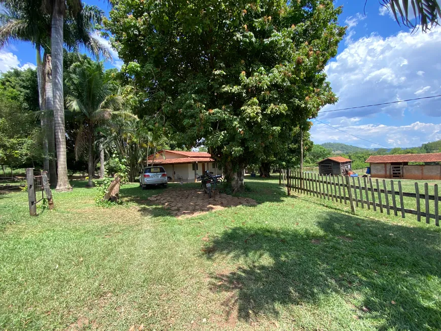 Foto 1 de Fazenda/Sítio com 4 Quartos à venda, 1161600m² em , Caturaí