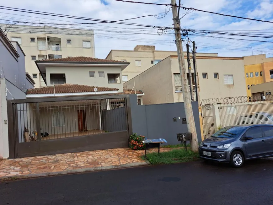 Foto 1 de Casa com 3 Quartos à venda, 200m² em Jardim Botânico, Ribeirão Preto