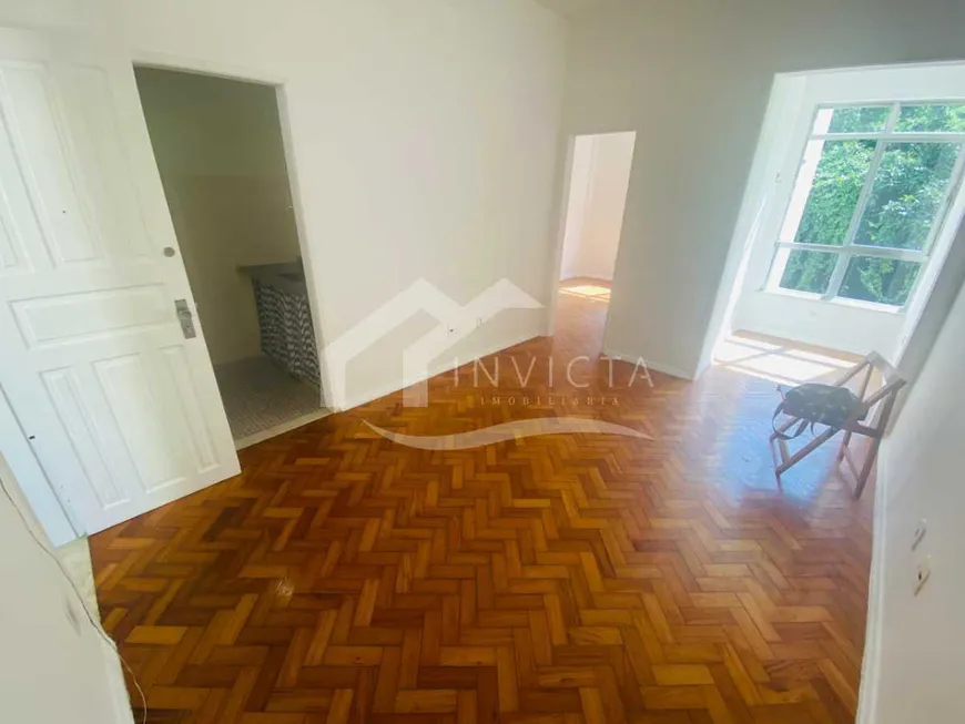 Foto 1 de Apartamento com 1 Quarto à venda, 45m² em Leme, Rio de Janeiro