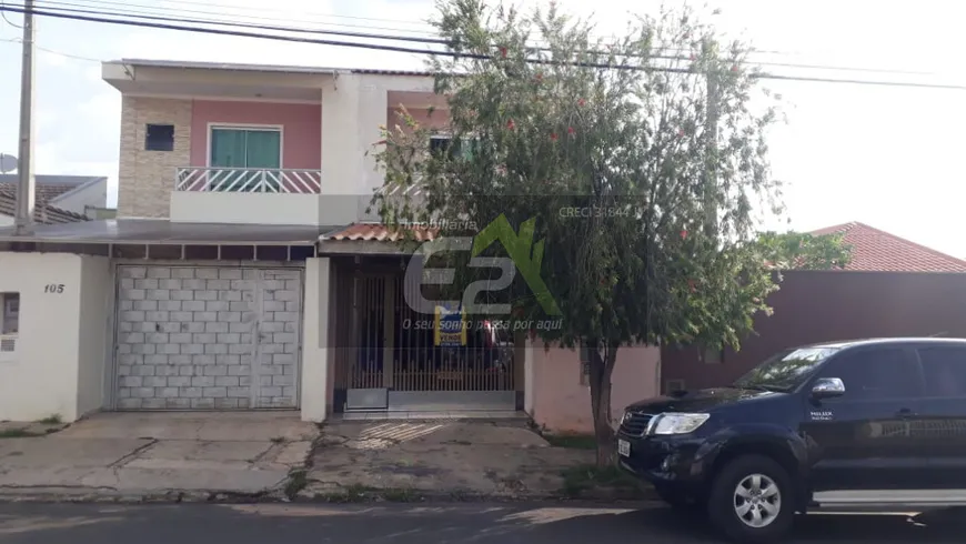 Foto 1 de Sobrado com 3 Quartos à venda, 151m² em Parque Santa Felícia Jardim, São Carlos