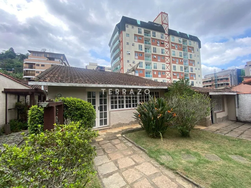Foto 1 de Casa com 4 Quartos à venda, 177m² em Agriões, Teresópolis