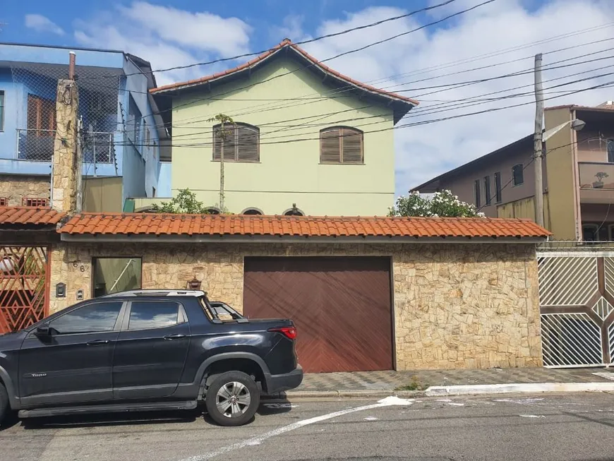Foto 1 de Sobrado com 4 Quartos à venda, 380m² em Jardim Piqueroby, São Paulo