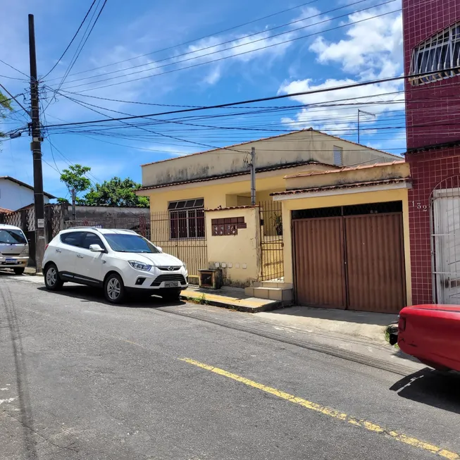 Foto 1 de Casa com 9 Quartos à venda, 230m² em Santo Antônio, Vitória