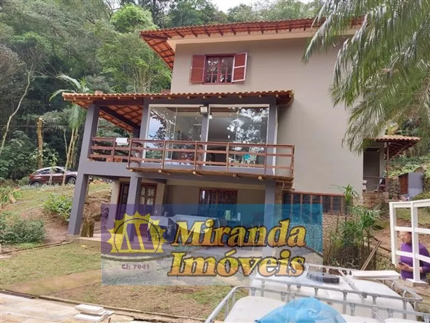 Foto 1 de Casa de Condomínio com 3 Quartos à venda, 280m² em Caneca Fina, Guapimirim