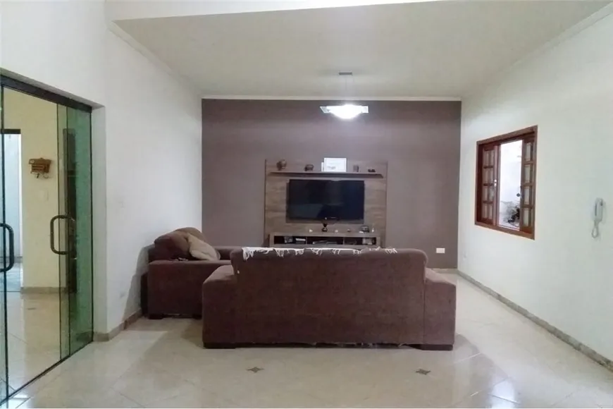 Foto 1 de Casa com 3 Quartos à venda, 150m² em Residencial Portal da Mantiqueira, Taubaté