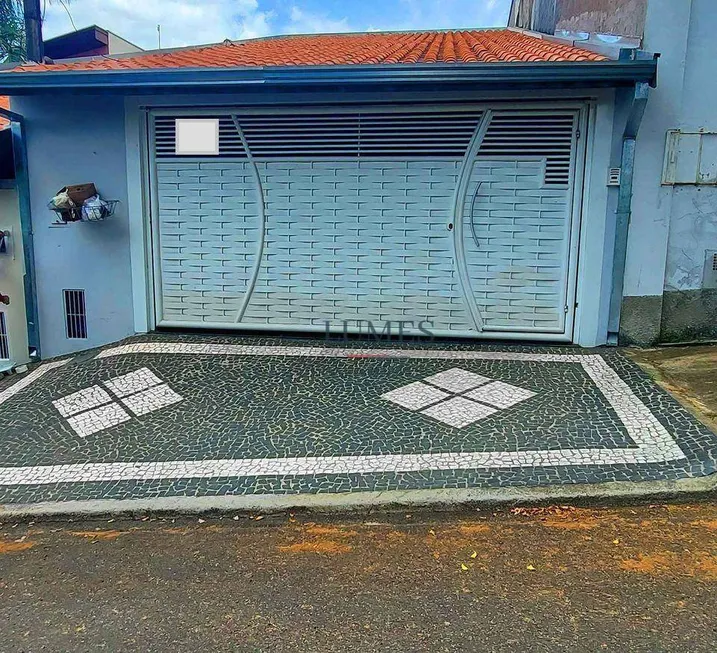 Foto 1 de Casa com 3 Quartos à venda, 154m² em C Jardim, Americana