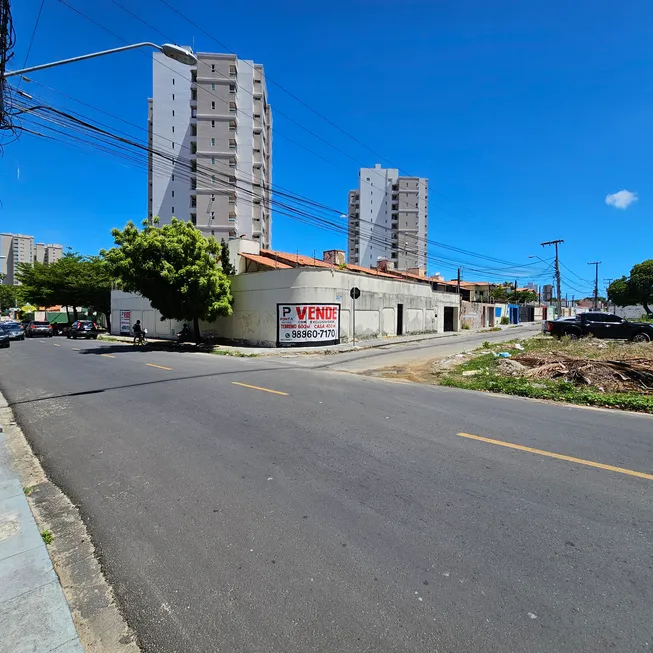 Foto 1 de Imóvel Comercial com 6 Quartos à venda, 450m² em Engenheiro Luciano Cavalcante, Fortaleza