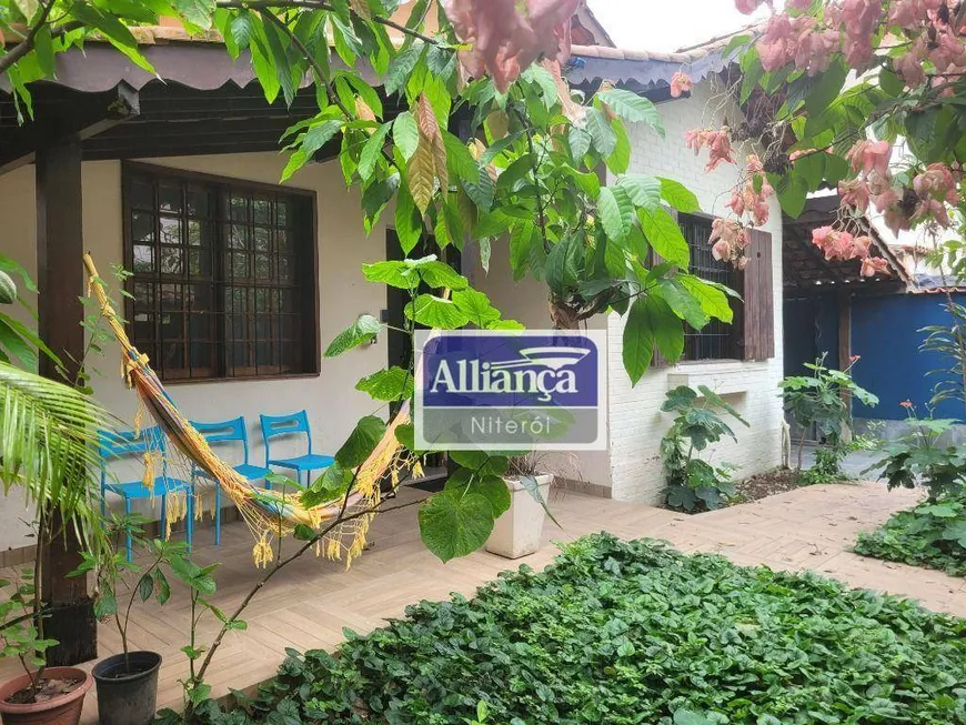 Foto 1 de Casa com 4 Quartos à venda, 150m² em Pé Pequeno, Niterói