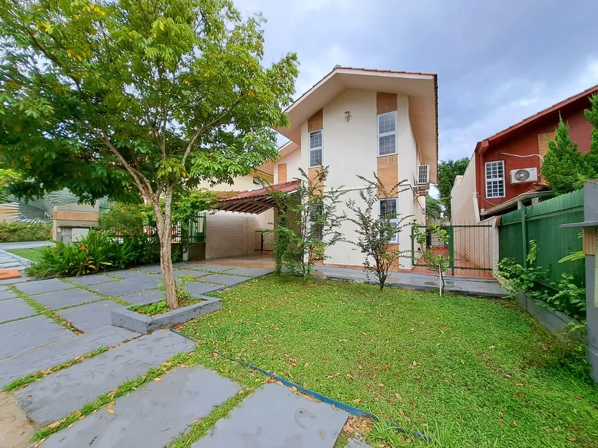 Foto 1 de Casa de Condomínio com 3 Quartos à venda, 198m² em Nova Esperança, Manaus