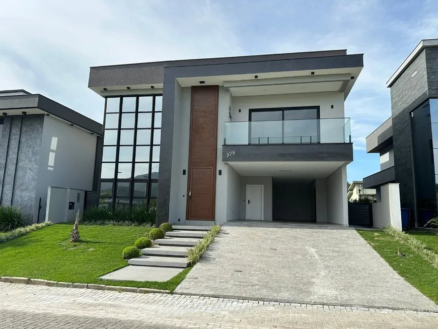 Foto 1 de Casa de Condomínio com 4 Quartos à venda, 460m² em Ingleses do Rio Vermelho, Florianópolis