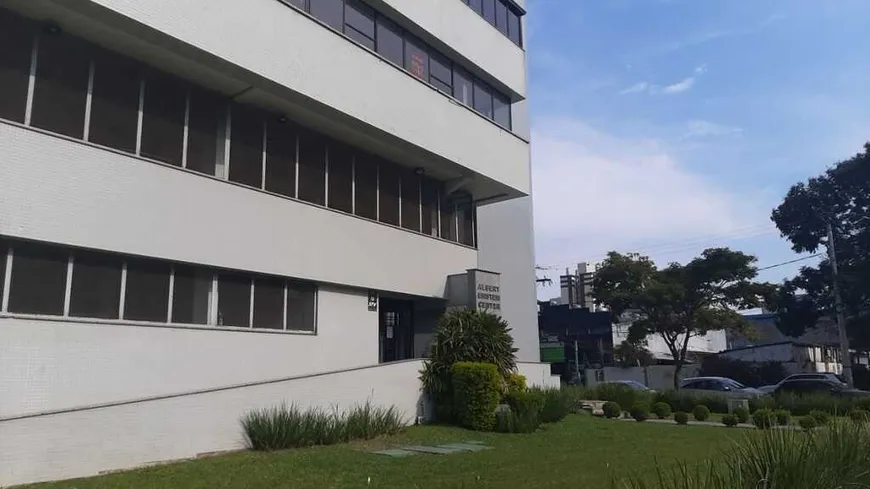 Foto 1 de Sala Comercial para alugar, 47m² em Santana, Porto Alegre