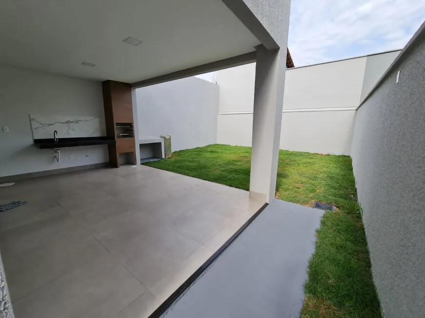 Foto 1 de Casa com 3 Quartos à venda, 175m² em Jardim Atlântico, Goiânia