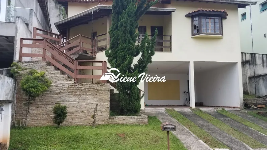 Foto 1 de Casa de Condomínio com 4 Quartos à venda, 370m² em Arujá Country Club, Arujá