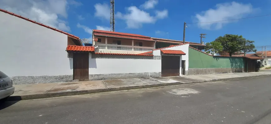 Foto 1 de Casa com 2 Quartos à venda, 238m² em Balneário Gaivota, Itanhaém
