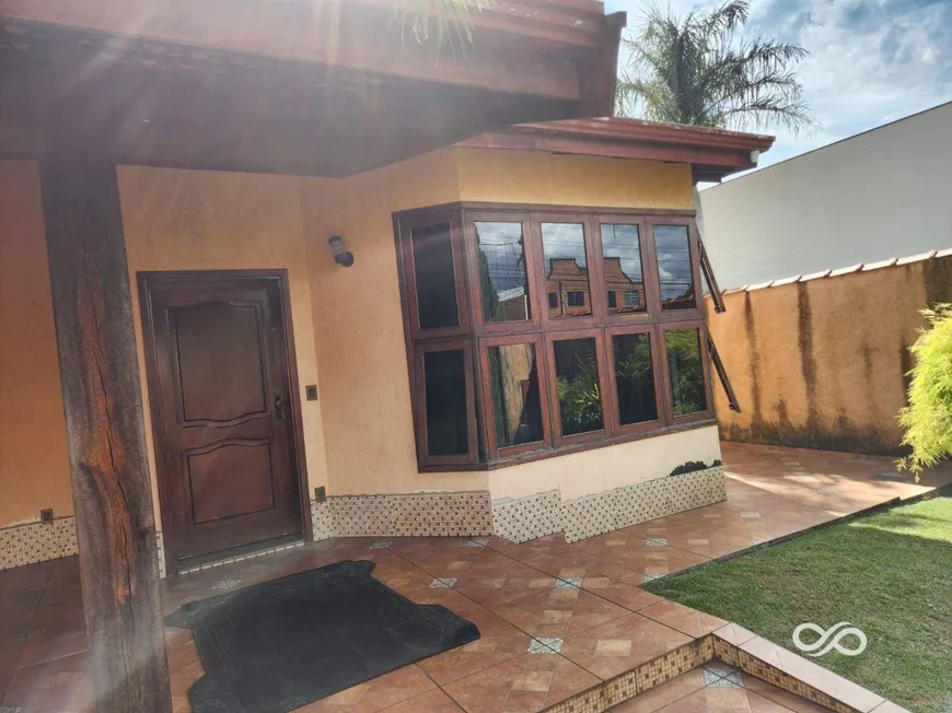 Foto 1 de Casa com 2 Quartos à venda, 184m² em Morada das Flores, Holambra