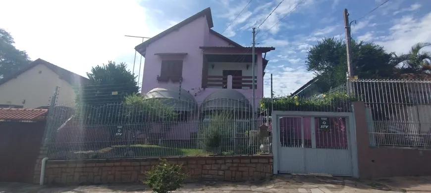 Foto 1 de Casa com 5 Quartos à venda, 205m² em Santa Tereza, Porto Alegre