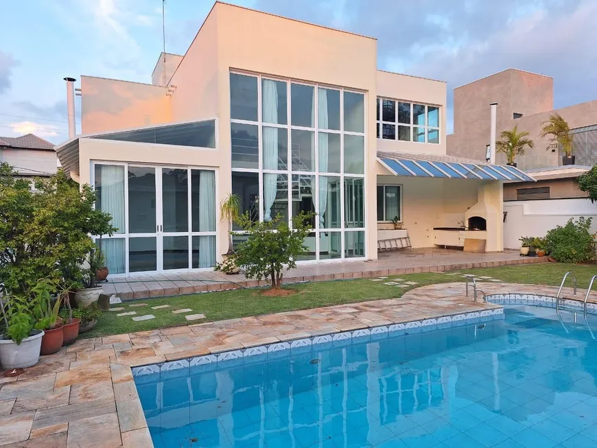 Foto 1 de Casa de Condomínio com 4 Quartos para venda ou aluguel, 400m² em Aldeia da Serra, Barueri