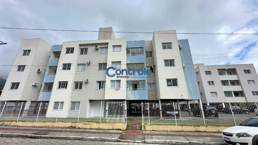 Foto 1 de Apartamento com 2 Quartos à venda, 54m² em Praia de Fora, Palhoça