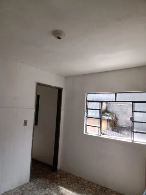 Foto 1 de Casa com 1 Quarto para alugar, 50m² em Guaianases, São Paulo