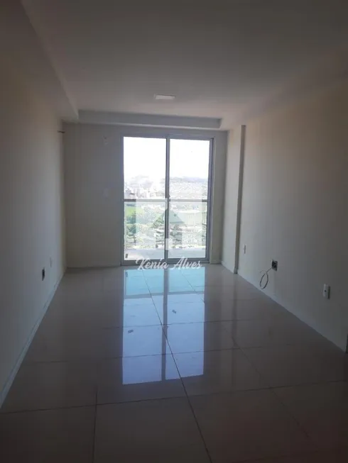 Foto 1 de Apartamento com 2 Quartos à venda, 62m² em Monte Castelo, Volta Redonda