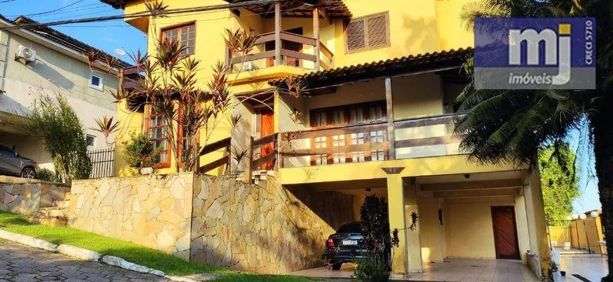 Foto 1 de Casa de Condomínio com 6 Quartos à venda, 420m² em Sapê, Niterói