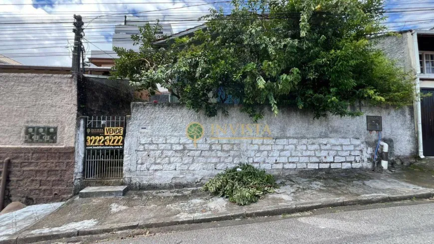 Foto 1 de Lote/Terreno à venda, 216m² em Estreito, Florianópolis