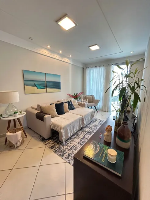 Foto 1 de Apartamento com 2 Quartos à venda, 75m² em Praia da Costa, Vila Velha