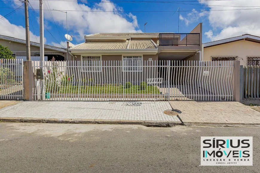 Foto 1 de Casa com 4 Quartos à venda, 230m² em Sitio Cercado, Curitiba