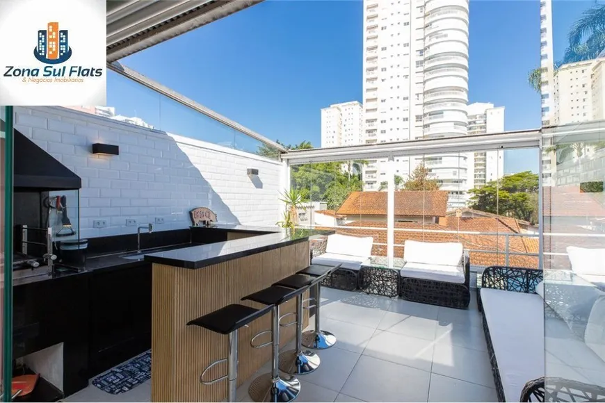 Foto 1 de Casa de Condomínio com 2 Quartos à venda, 166m² em Vila Sofia, São Paulo