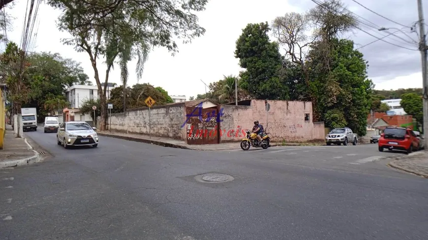 Foto 1 de Lote/Terreno à venda, 540m² em Indaiá, Belo Horizonte