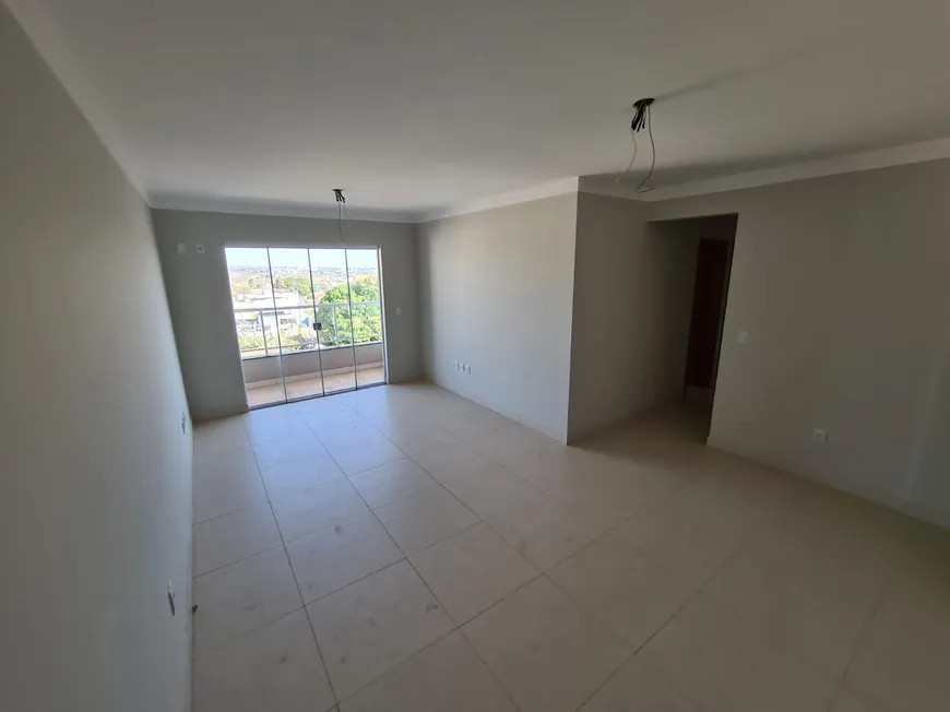 Foto 1 de Apartamento com 3 Quartos à venda, 91m² em Saraiva, Uberlândia