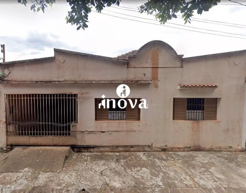 Foto 1 de Lote/Terreno à venda, 200m² em Abadia, Uberaba