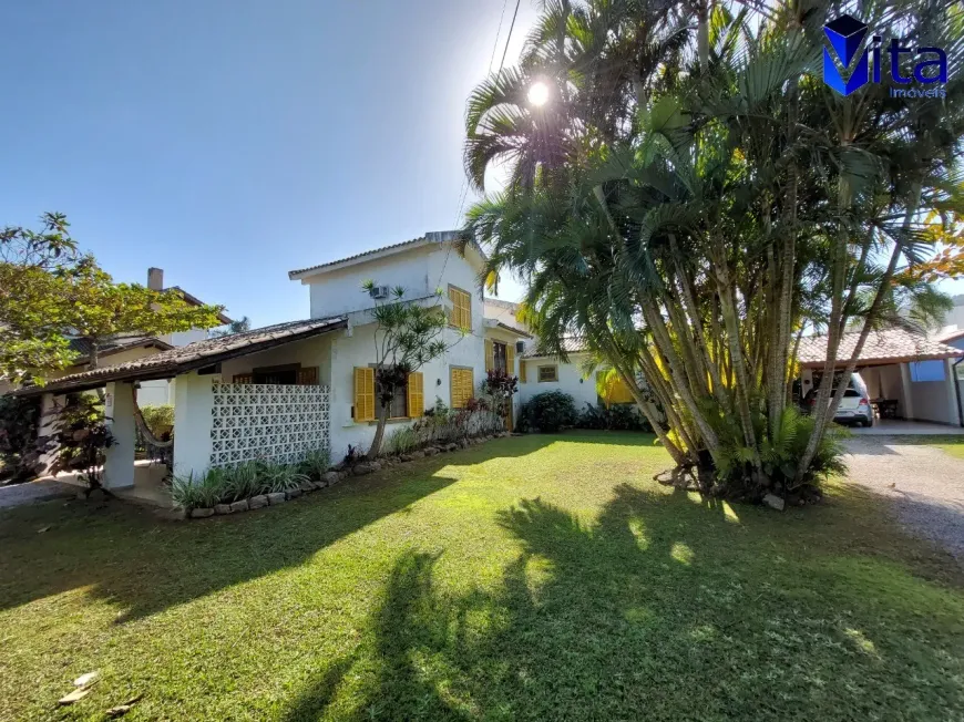 Foto 1 de Casa com 6 Quartos à venda, 330m² em Cachoeira do Bom Jesus, Florianópolis