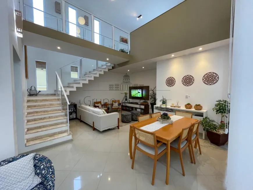 Foto 1 de Casa de Condomínio com 4 Quartos à venda, 276m² em Urbanova, São José dos Campos